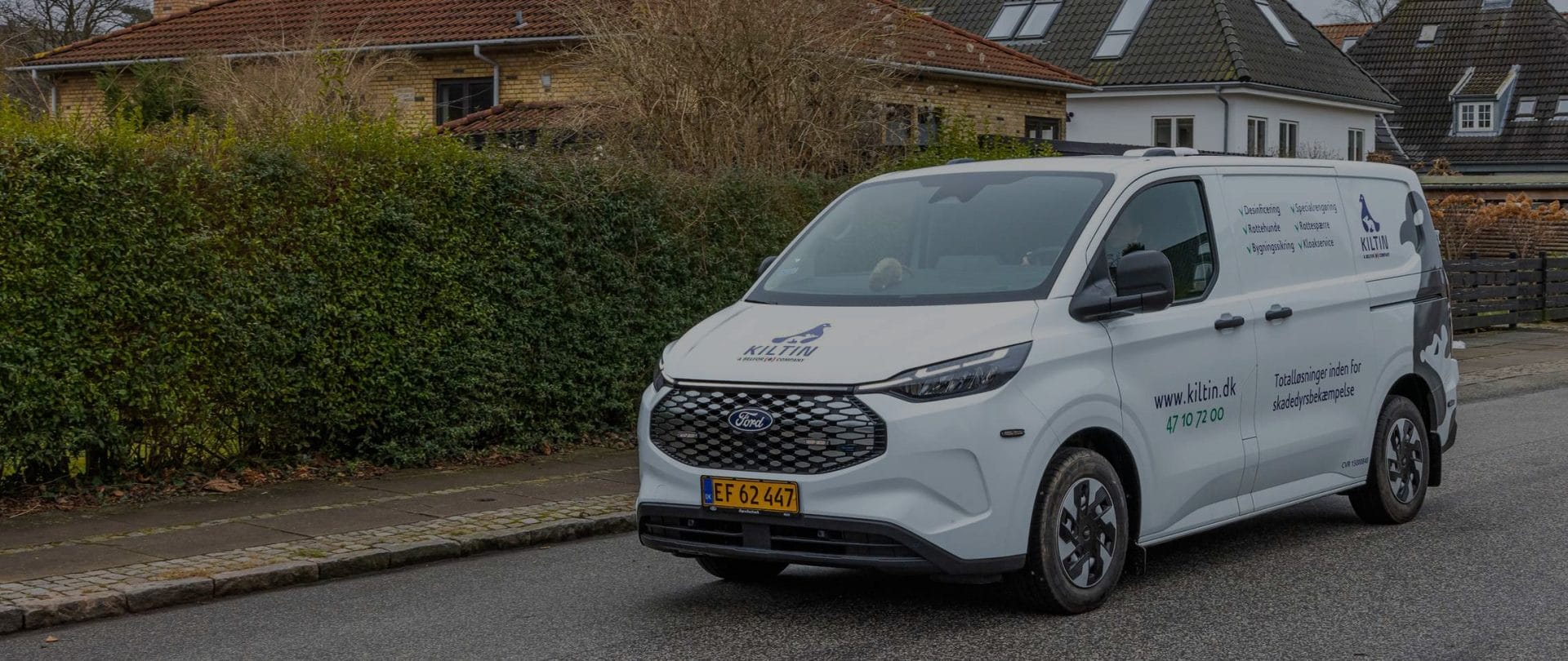 Kiltin-køretøjet holder parkeret ved en vej